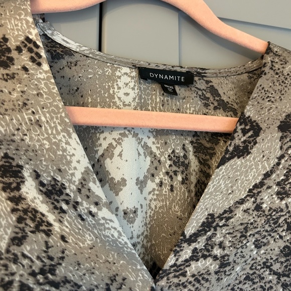 Dynamite Blouse Bodysuit - Picture 3 of 3